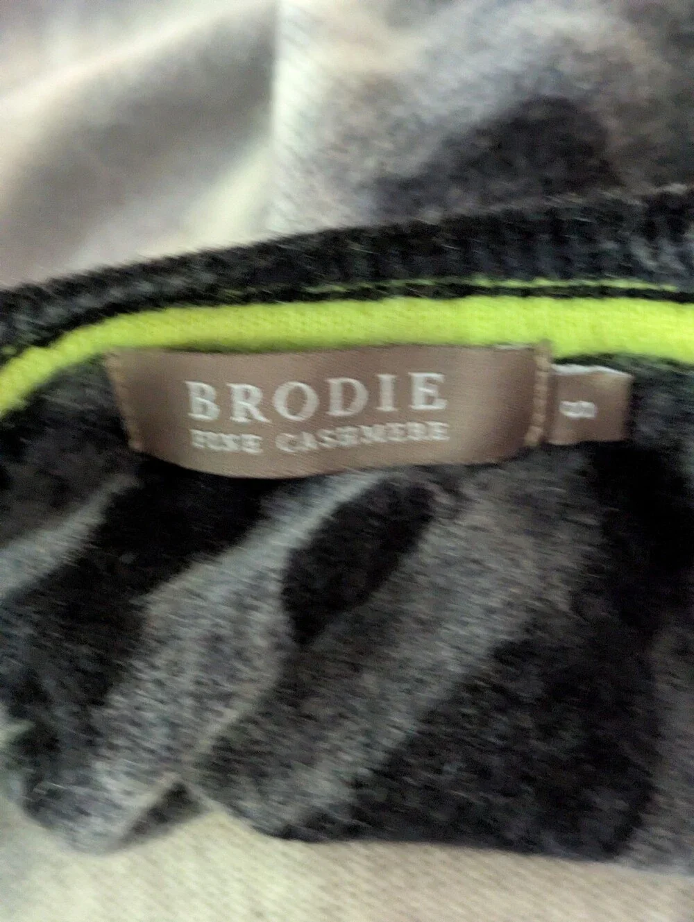 BRODIE CASHMERE Women's Small Long Duster Cardigan Jacket Tie Dye Gray White